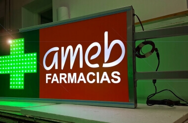 /trabajos/2017/11/08/letreros-farmacia-leds-01.jpg