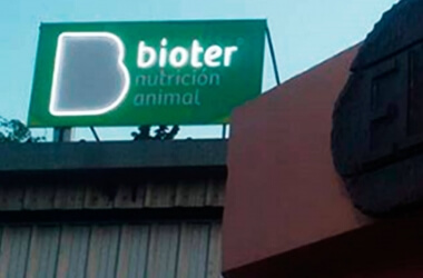 /trabajos/2019/01/22/letreros-de-neon-bioter-05.jpg