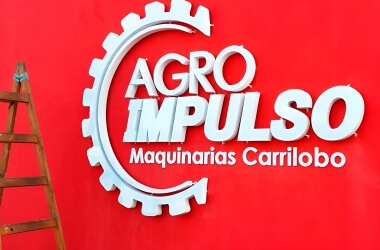 /trabajos/2024/05/28/letras-de-metal-luminosas-agro-05.jpg