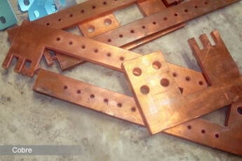 /trabajos/1-waterjet-bronce/0503-cobre/letras-corporeas-cobre-09.jpg