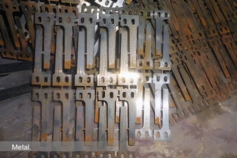 /trabajos/1-waterjet-bronce/0503-cobre/letras-corporeas-cobre-22.jpg