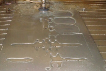 /trabajos/1-waterjet-hierros/0420-austral-i/03.jpg