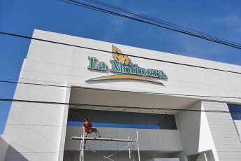 /trabajos/2-corporeos/0690-la-molinera/letras-corporeas-20.jpg