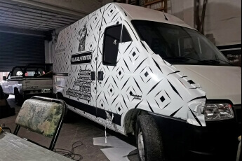 /trabajos/2018/07/08/grafica-vehicular-211.jpg