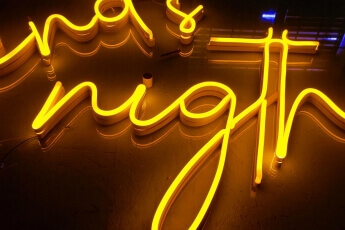 /trabajos/2020/03/02/letreros-luminosos-neon-leds-beer-03.jpg