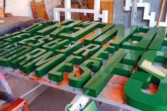 /trabajos/2020/03/25/letras-de-chapa-pintada-02.jpg