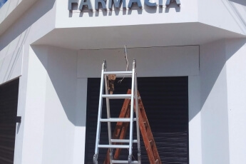 /trabajos/2021/04/29/letras-de-acero-farmacia-011.jpg