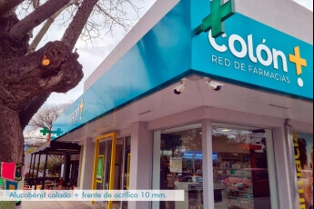 /trabajos/2021/10/04/carteles-luminosos-alucobond-farmacias-colon-06.jpg