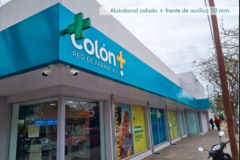 /trabajos/2021/10/04/carteles-luminosos-alucobond-farmacias-colon-08.jpg