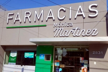 /trabajos/2022/12/30/letras-de-acero-farmacia-martinez-07.jpg