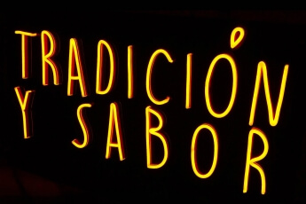 /trabajos/2023/08/08/letreros-de-neon-11.jpg