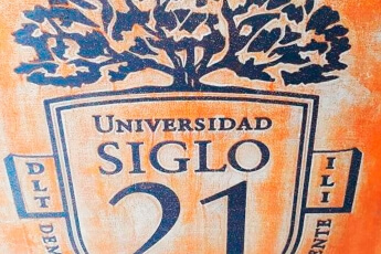 /trabajos/2024/05/10/siglo21-cartel-corporeo-04.jpg