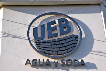 /trabajos/2025/07/27/letras-de-acero-luminosas-soda-ueb-03.jpg