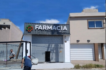 /trabajos/2026/03/22/letreros-para-farmacias-03.jpg
