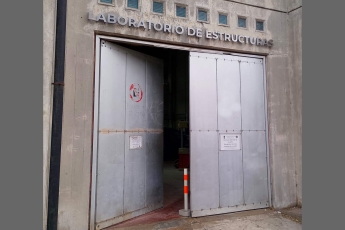 /trabajos/2026/09/10/letras-de-acero-unc-03.jpg