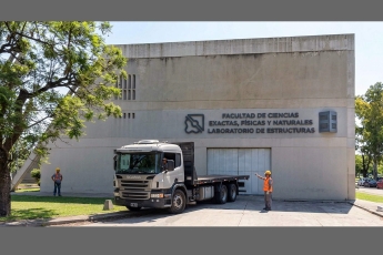 /trabajos/2026/09/10/letras-de-acero-unc-06.jpg