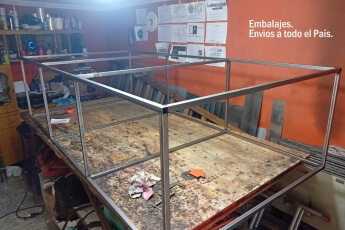 /trabajos/2026/10/17/letras-corporeas-embalajes-para-envios-02.jpg