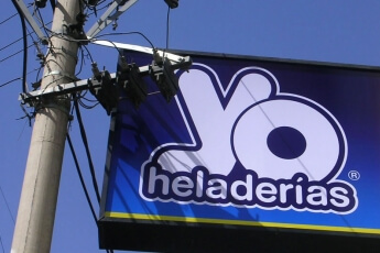 /trabajos/4-carteles-frontales/0400-yo-helados/04-yo-helado.jpg